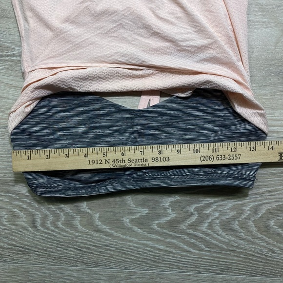 Lululemon CYB Tank EUC Size ? Pretty Pink Angel Wing Built In Bra - Picture 10 of 12